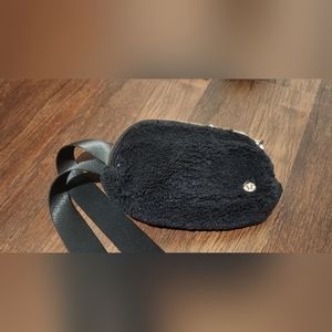 New Lululemon black everywhere fleece belt bag Black